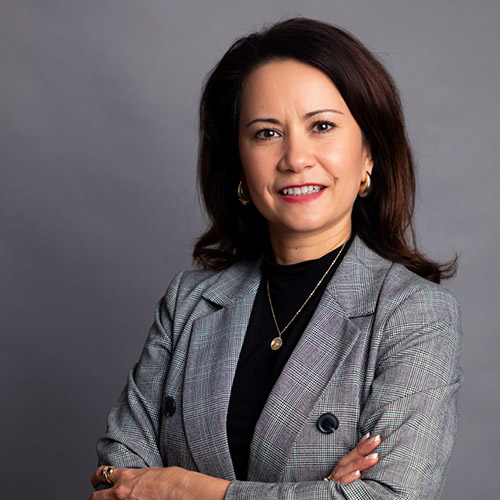 Elizabeth Serna